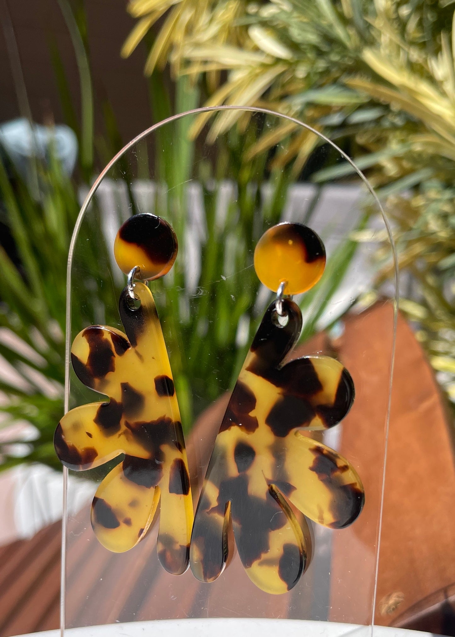 Flora Earrings (Yellow Tortoise)
