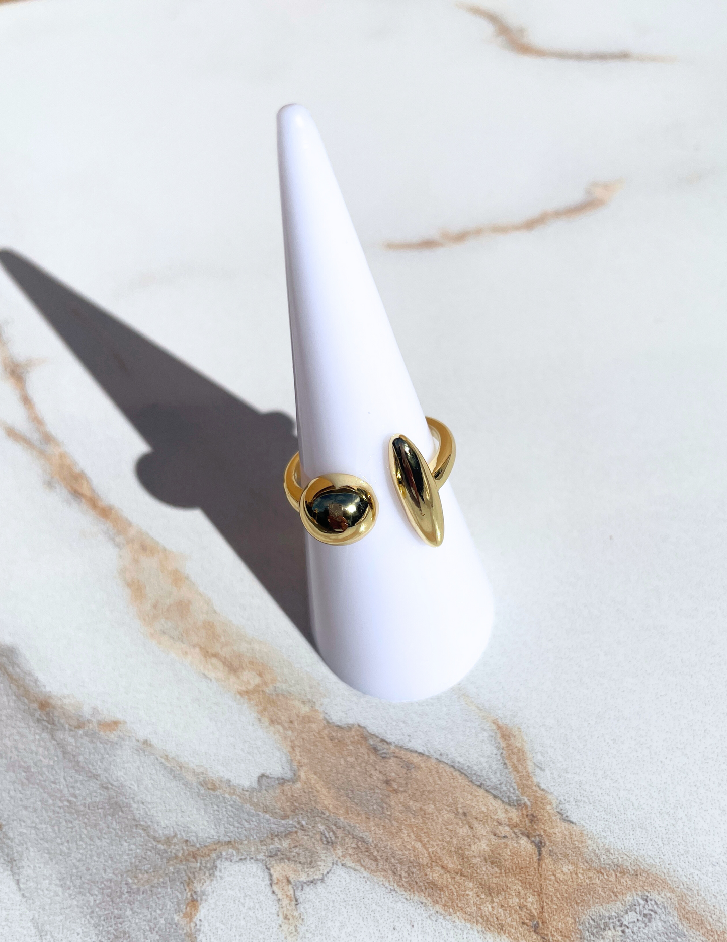 Oṣupa Ring