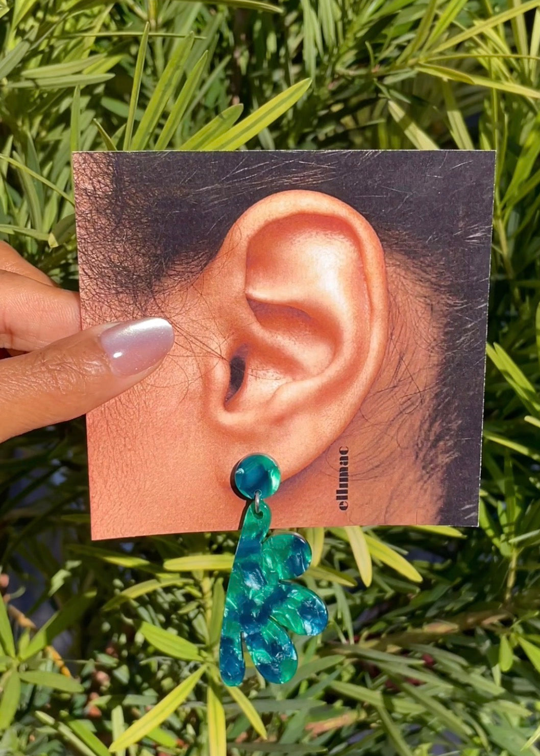 Flora Earrings (Emerald)